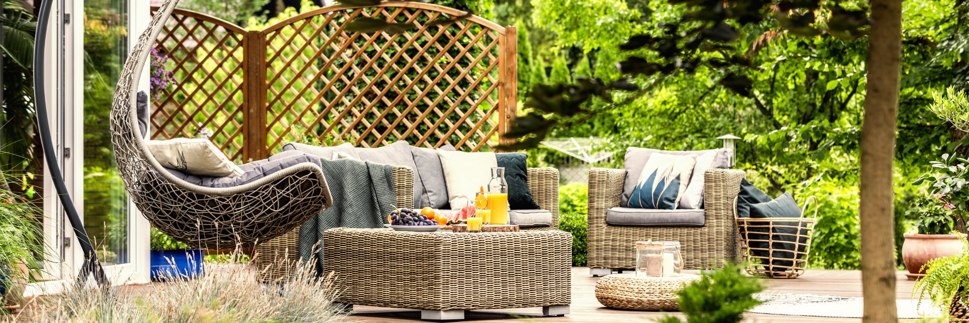 How to Choose The Best Rattan Garden Furniture For Your Patio - AGreenHand